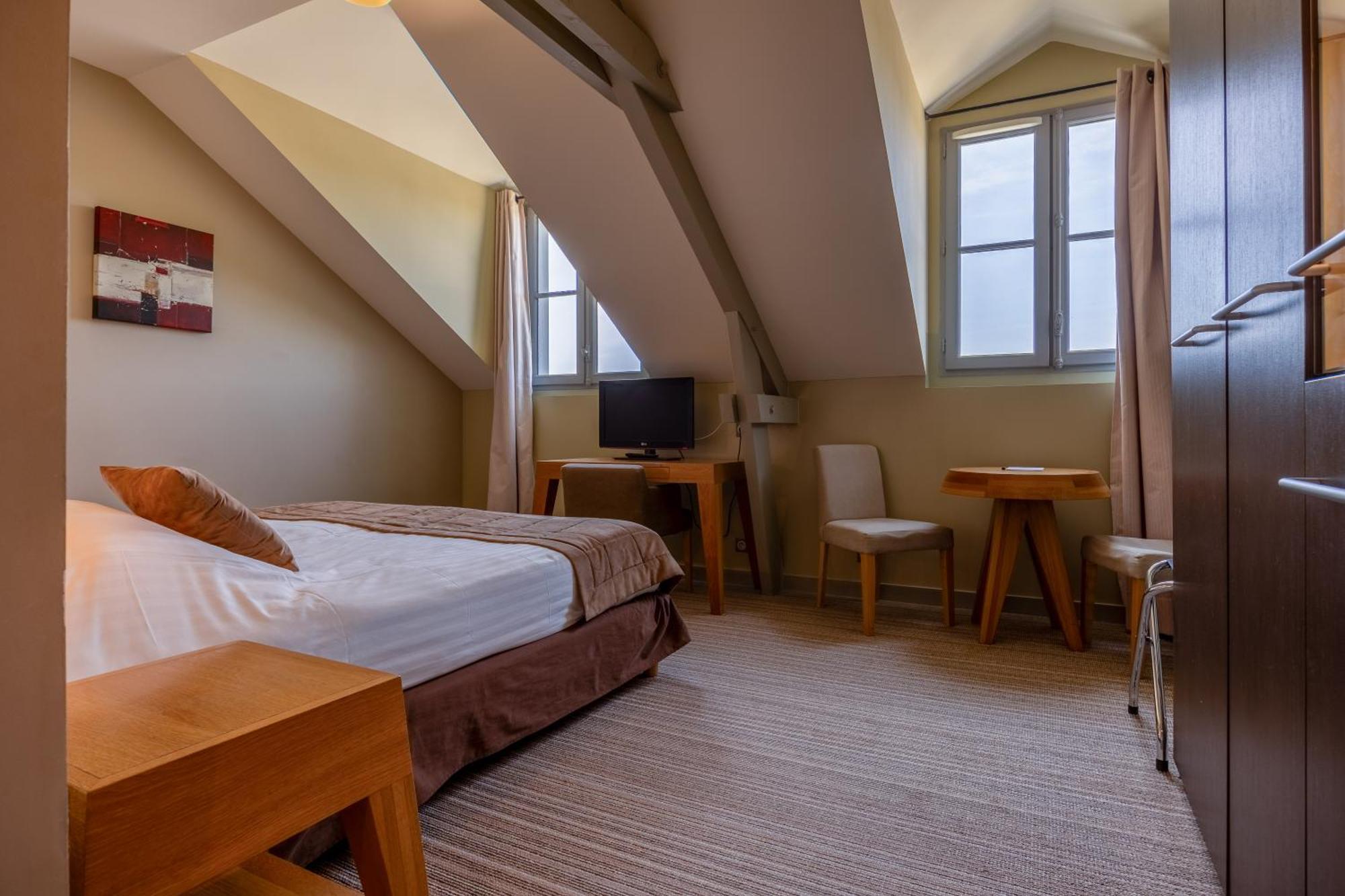 Hotel Et Spa Du Chateau Lagord Oda fotoğraf